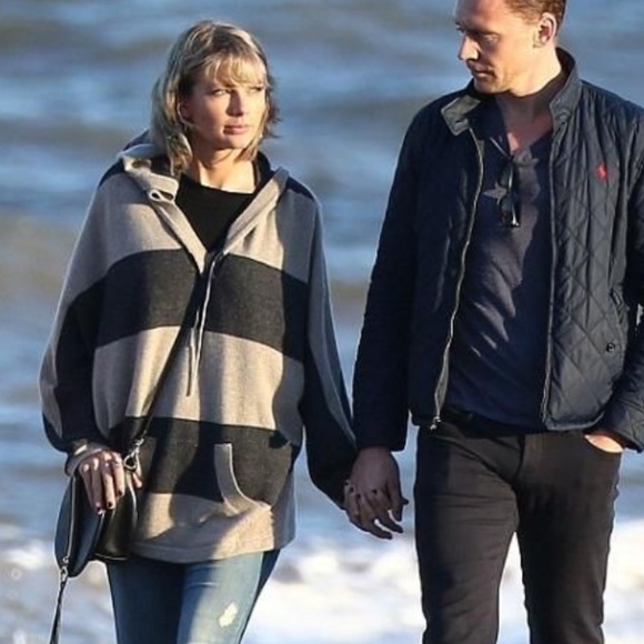 Rebecca Minkoff Pebbled Leather CrossBody Purse - ASO Taylor Swift - Picture 13 of 13